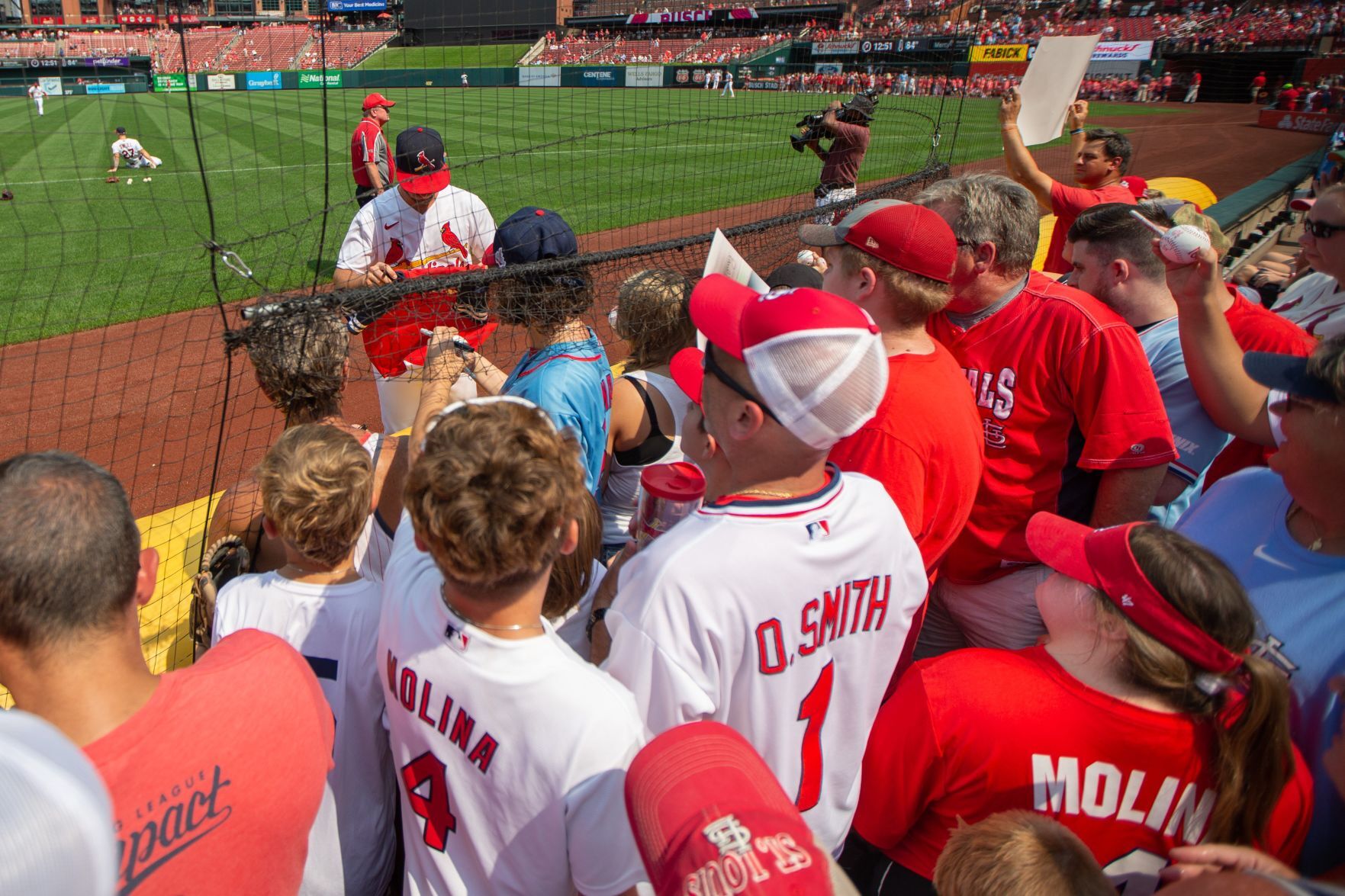 Cardinals take on Reds